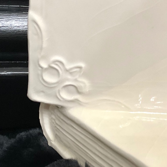 Vintage Nativity Scene Magi Wise Men Bookend with Bible Sculpture - Picture 11 of 16